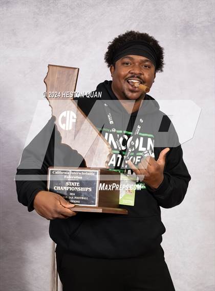 Thumbnail 2 in Lincoln (CIF State D1AA Champions) photogallery.