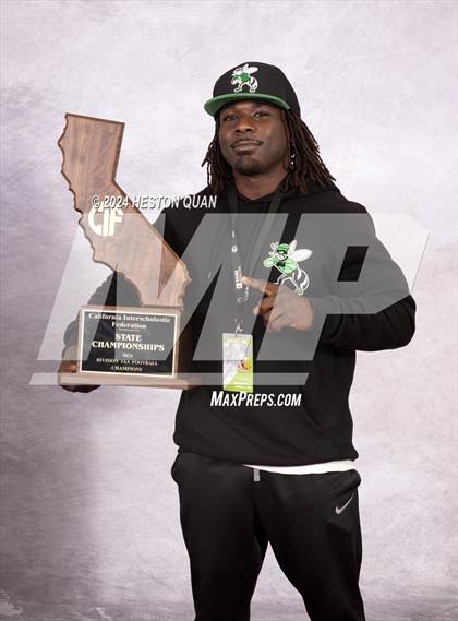 Thumbnail 3 in Lincoln (CIF State D1AA Champions) photogallery.