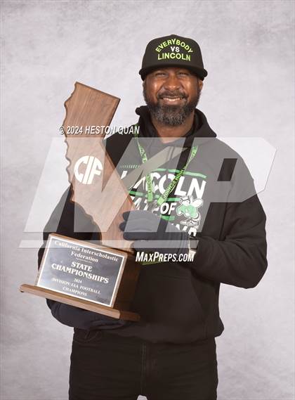 Thumbnail 2 in Lincoln (CIF State D1AA Champions) photogallery.