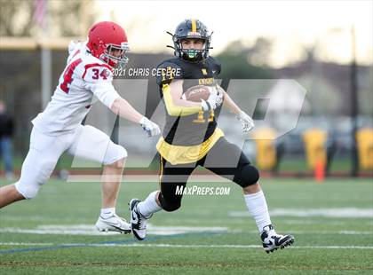 Thumbnail 3 in Fairport @ McQuaid Jesuit photogallery.
