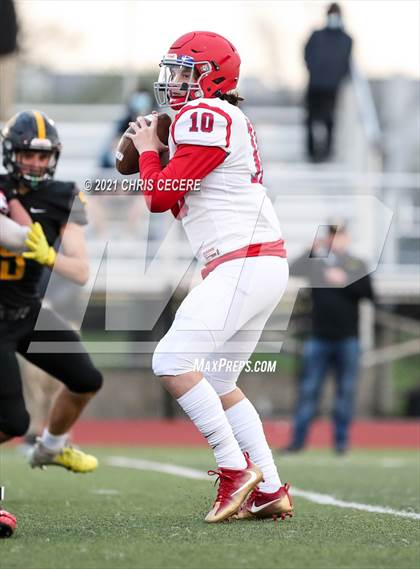 Thumbnail 1 in Fairport @ McQuaid Jesuit photogallery.