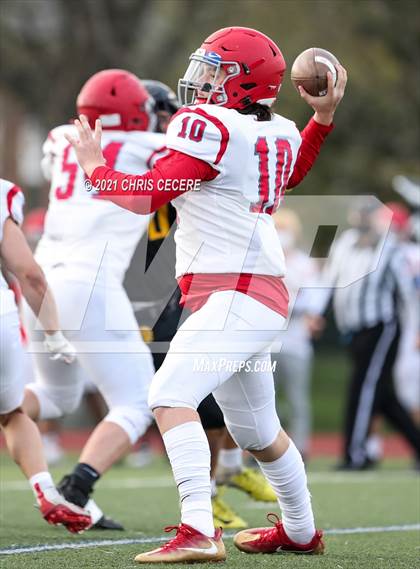 Thumbnail 3 in Fairport @ McQuaid Jesuit photogallery.