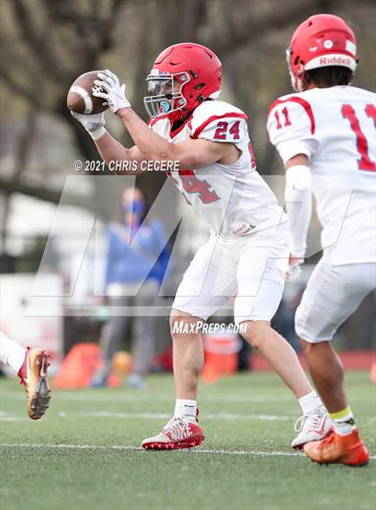 Thumbnail 2 in Fairport @ McQuaid Jesuit photogallery.