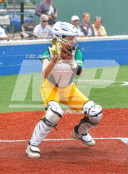 Thumbnail 3 in East Bernard vs Little River Academy (UIL 3A Regional Semifinal Playoff) photogallery.