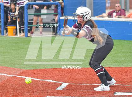 Thumbnail 1 in East Bernard vs Little River Academy (UIL 3A Regional Semifinal Playoff) photogallery.