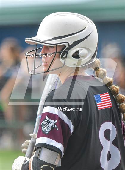 Thumbnail 1 in East Bernard vs Little River Academy (UIL 3A Regional Semifinal Playoff) photogallery.