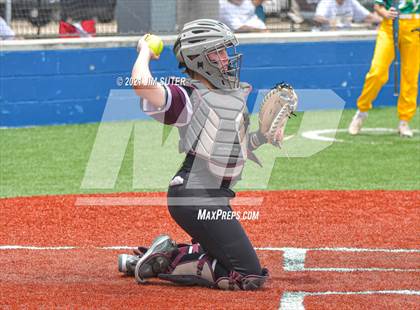 Thumbnail 1 in East Bernard vs Little River Academy (UIL 3A Regional Semifinal Playoff) photogallery.