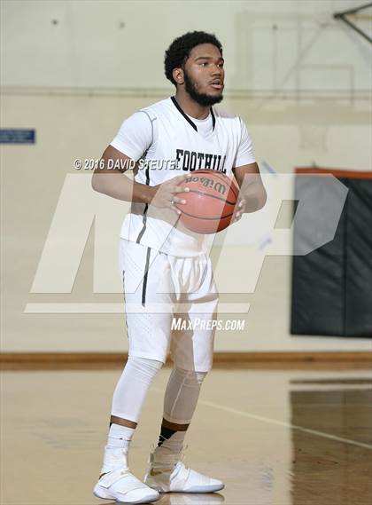 Thumbnail 3 in South Tahoe vs. Foothill (Hoops 4 the Human Fund) photogallery.