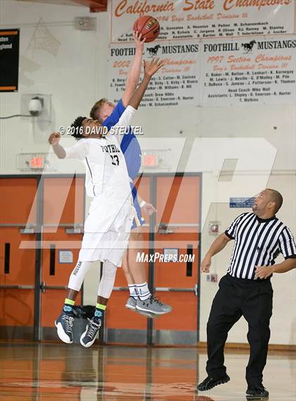 Thumbnail 3 in South Tahoe vs. Foothill (Hoops 4 the Human Fund) photogallery.