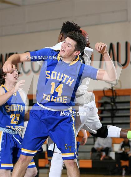 Thumbnail 2 in South Tahoe vs. Foothill (Hoops 4 the Human Fund) photogallery.