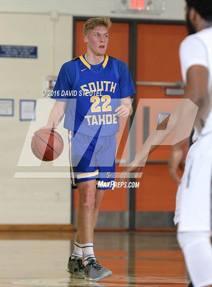 Thumbnail 3 in South Tahoe vs. Foothill (Hoops 4 the Human Fund) photogallery.
