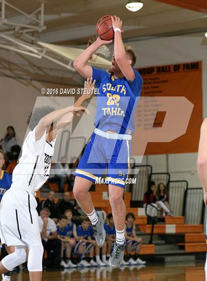 Thumbnail 2 in South Tahoe vs. Foothill (Hoops 4 the Human Fund) photogallery.
