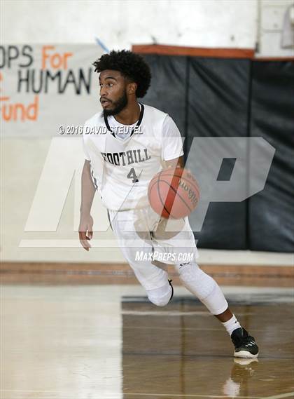 Thumbnail 1 in South Tahoe vs. Foothill (Hoops 4 the Human Fund) photogallery.