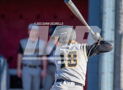 Thumbnail 3 in Arapahoe vs Pinnacle  (Coach Bob Invitational) photogallery.