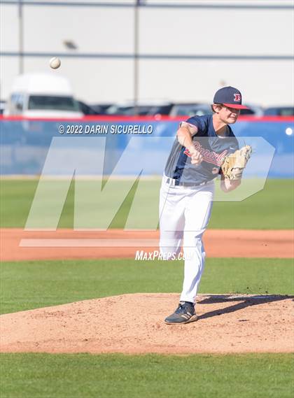Thumbnail 1 in Arapahoe vs Pinnacle  (Coach Bob Invitational) photogallery.