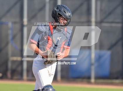 Thumbnail 3 in Arapahoe vs Pinnacle  (Coach Bob Invitational) photogallery.