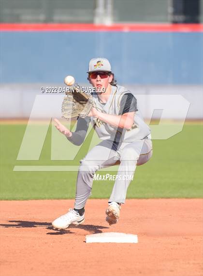 Thumbnail 3 in Arapahoe vs Pinnacle  (Coach Bob Invitational) photogallery.