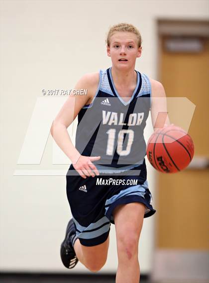 Thumbnail 2 in Valor Christian vs. ThunderRidge (Castle View/ThunderRidge Tip-Off Tourney) photogallery.