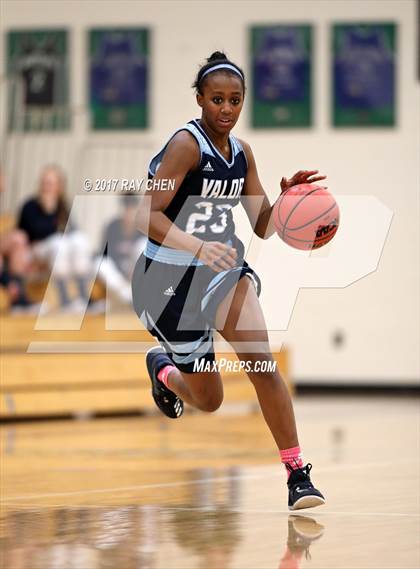 Thumbnail 3 in Valor Christian vs. ThunderRidge (Castle View/ThunderRidge Tip-Off Tourney) photogallery.