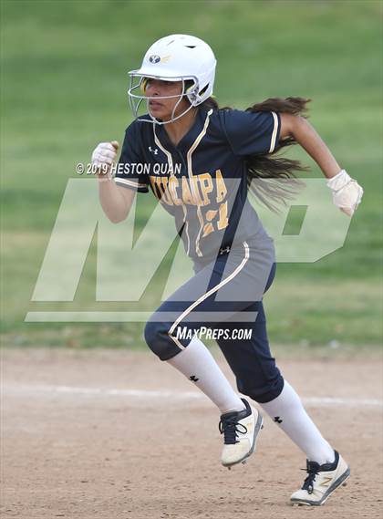 Thumbnail 2 in Gahr vs. Yucaipa (Michelle Carew Classic) photogallery.