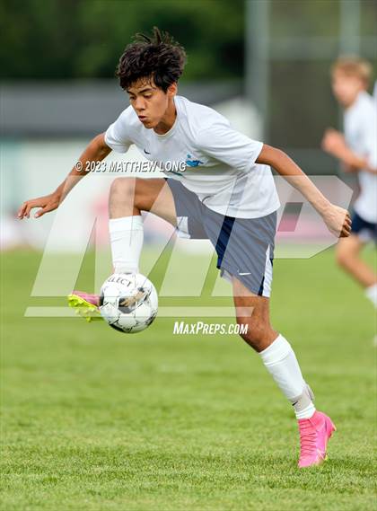 Thumbnail 2 in Pike vs Downers Grove South photogallery.