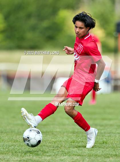 Thumbnail 3 in Pike vs Downers Grove South photogallery.