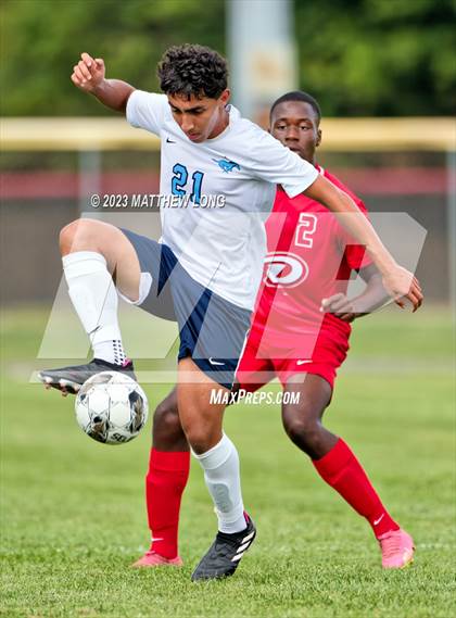 Thumbnail 3 in Pike vs Downers Grove South photogallery.
