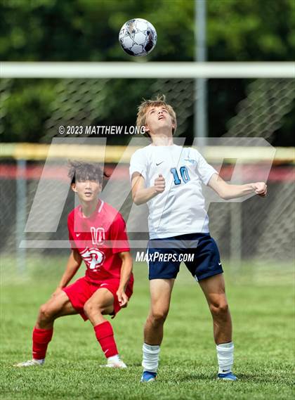 Thumbnail 1 in Pike vs Downers Grove South photogallery.