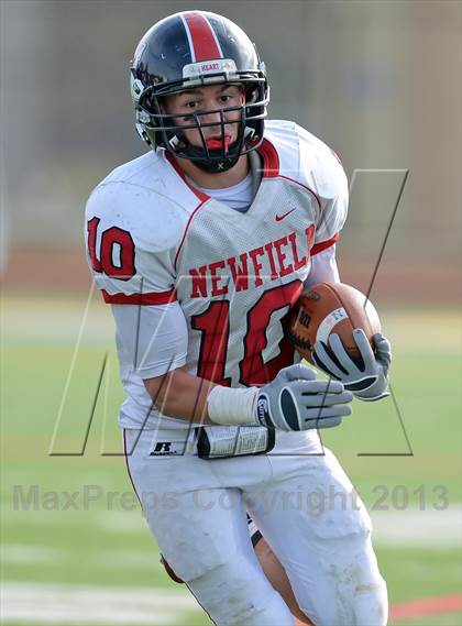 Thumbnail 1 in Newfield @ West Islip photogallery.