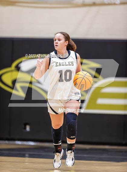 Thumbnail 3 in Oaks Christian @ Oak Park photogallery.