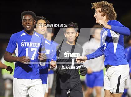 Thumbnail 2 in Stanton vs Yulee (FHSAA 4A Quarterfinal) photogallery.