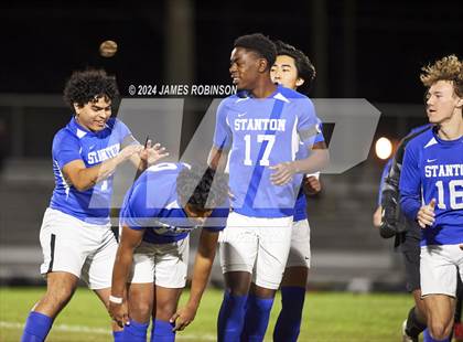Thumbnail 1 in Stanton vs Yulee (FHSAA 4A Quarterfinal) photogallery.