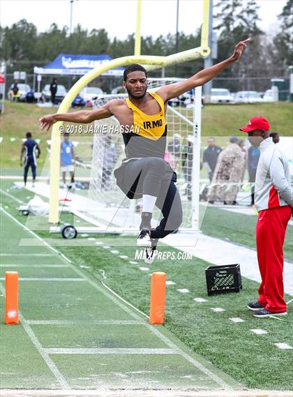 Thumbnail 2 in Bob Jenkins SCTCCCA Coaches Classic (Triple Jump & High Jump) photogallery.