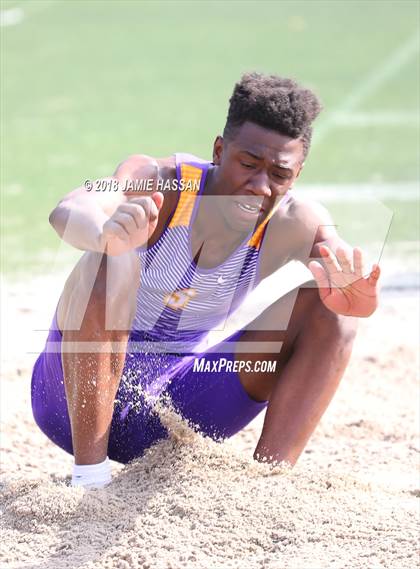 Thumbnail 3 in Bob Jenkins SCTCCCA Coaches Classic (Triple Jump & High Jump) photogallery.