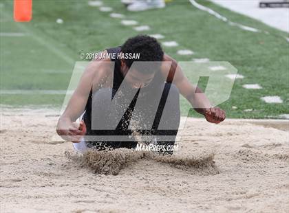 Thumbnail 2 in Bob Jenkins SCTCCCA Coaches Classic (Triple Jump & High Jump) photogallery.