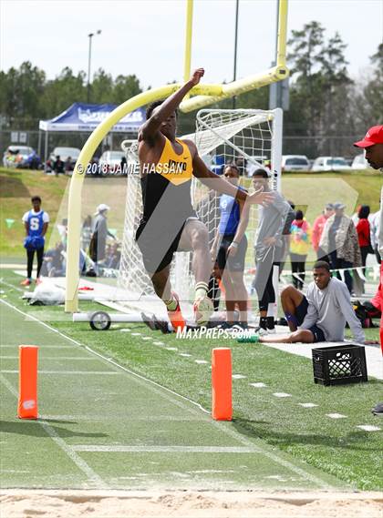 Thumbnail 3 in Bob Jenkins SCTCCCA Coaches Classic (Triple Jump & High Jump) photogallery.