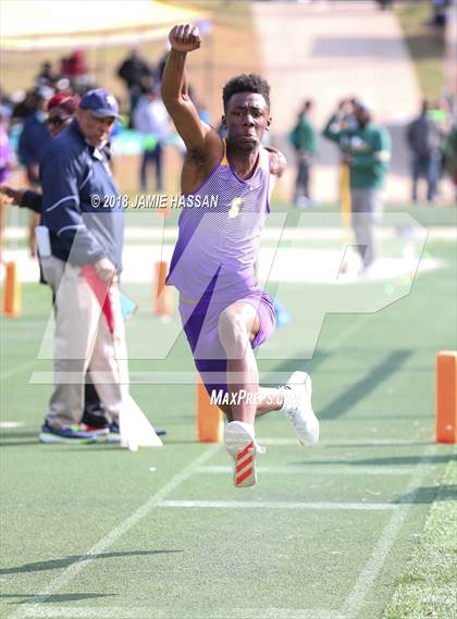 Thumbnail 2 in Bob Jenkins SCTCCCA Coaches Classic (Triple Jump & High Jump) photogallery.