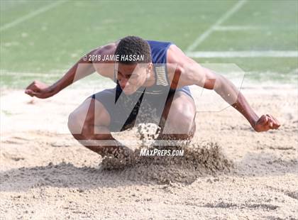 Thumbnail 1 in Bob Jenkins SCTCCCA Coaches Classic (Triple Jump & High Jump) photogallery.