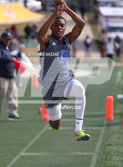 Thumbnail 2 in Bob Jenkins SCTCCCA Coaches Classic (Triple Jump & High Jump) photogallery.