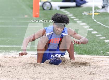 Thumbnail 3 in Bob Jenkins SCTCCCA Coaches Classic (Triple Jump & High Jump) photogallery.