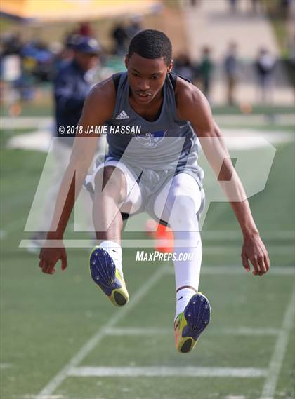 Thumbnail 3 in Bob Jenkins SCTCCCA Coaches Classic (Triple Jump & High Jump) photogallery.