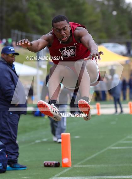 Thumbnail 3 in Bob Jenkins SCTCCCA Coaches Classic (Triple Jump & High Jump) photogallery.
