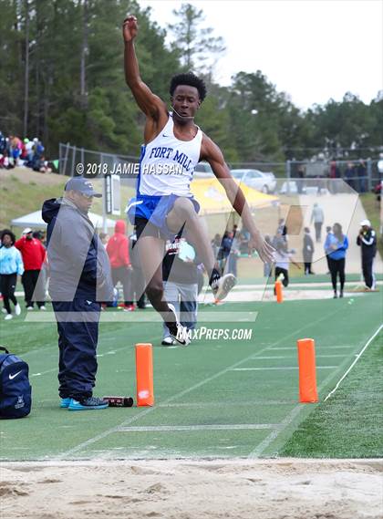 Thumbnail 1 in Bob Jenkins SCTCCCA Coaches Classic (Triple Jump & High Jump) photogallery.