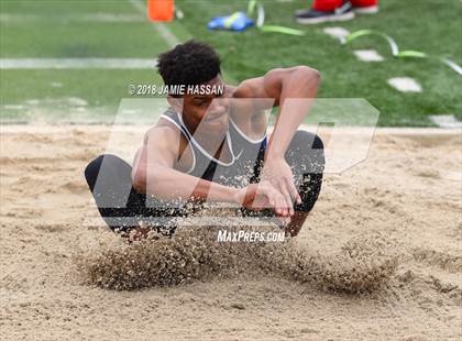 Thumbnail 2 in Bob Jenkins SCTCCCA Coaches Classic (Triple Jump & High Jump) photogallery.