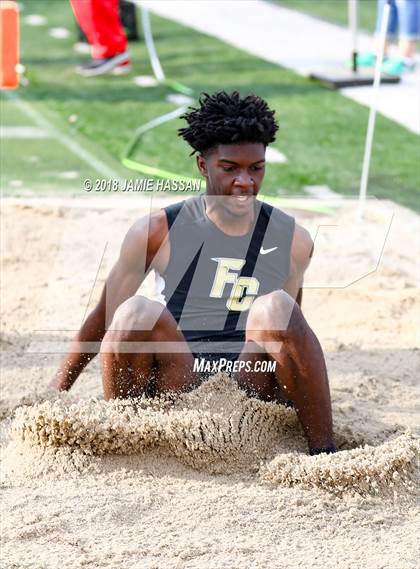 Thumbnail 1 in Bob Jenkins SCTCCCA Coaches Classic (Triple Jump & High Jump) photogallery.