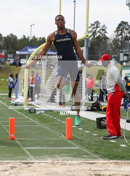 Thumbnail 3 in Bob Jenkins SCTCCCA Coaches Classic (Triple Jump & High Jump) photogallery.