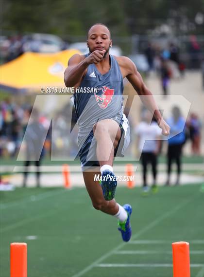 Thumbnail 3 in Bob Jenkins SCTCCCA Coaches Classic (Triple Jump & High Jump) photogallery.