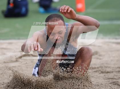 Thumbnail 1 in Bob Jenkins SCTCCCA Coaches Classic (Triple Jump & High Jump) photogallery.