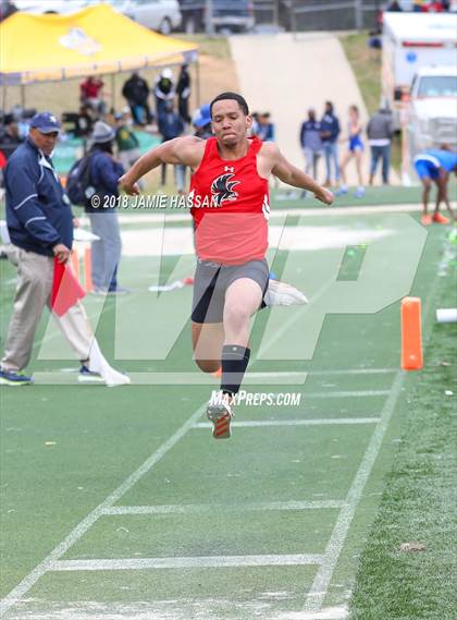 Thumbnail 3 in Bob Jenkins SCTCCCA Coaches Classic (Triple Jump & High Jump) photogallery.