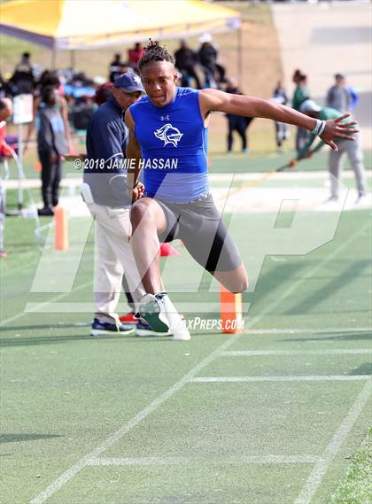 Thumbnail 2 in Bob Jenkins SCTCCCA Coaches Classic (Triple Jump & High Jump) photogallery.